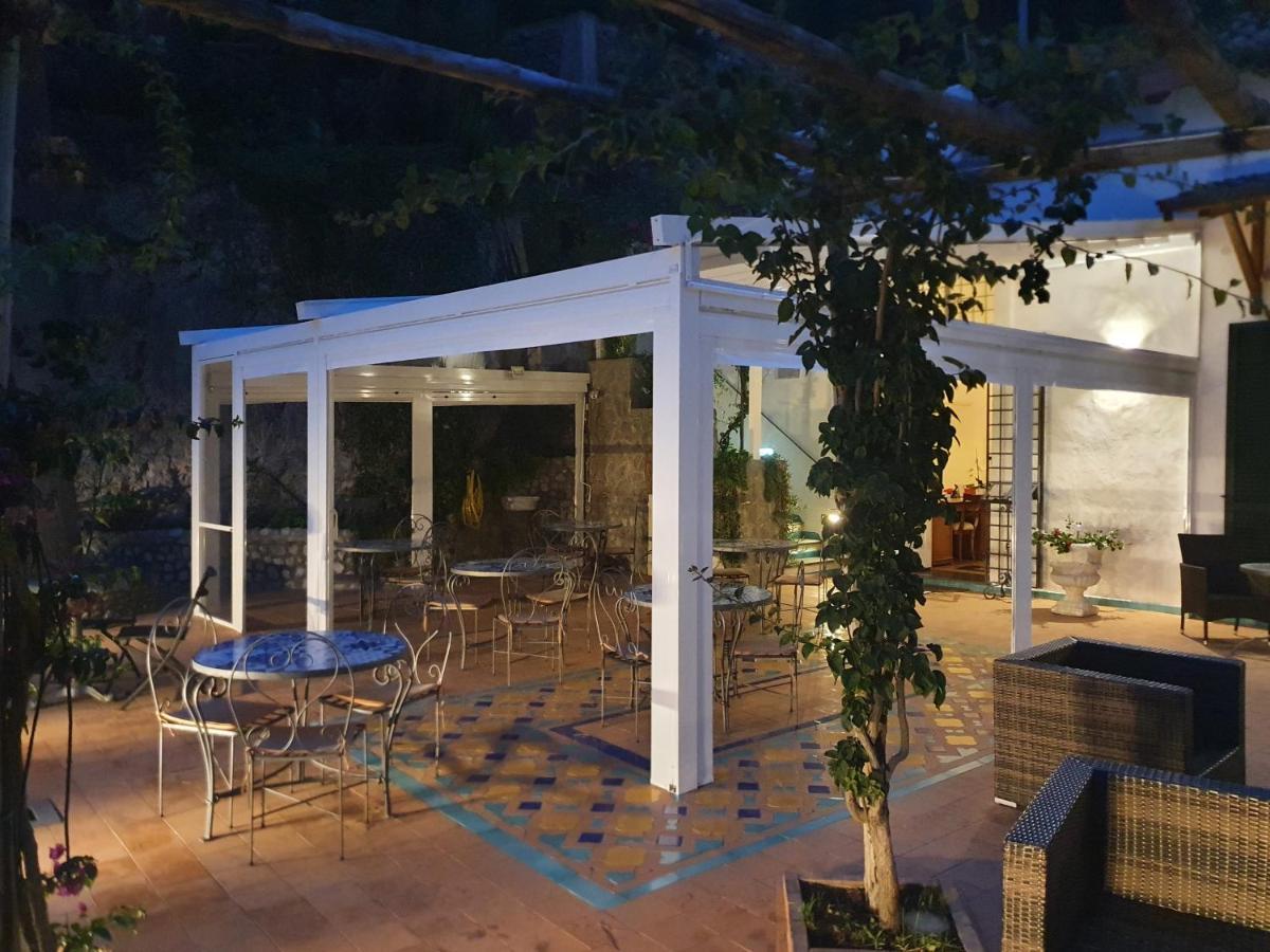 Hotel Villa Annalara Charme And Relax Амалфи Екстериор снимка