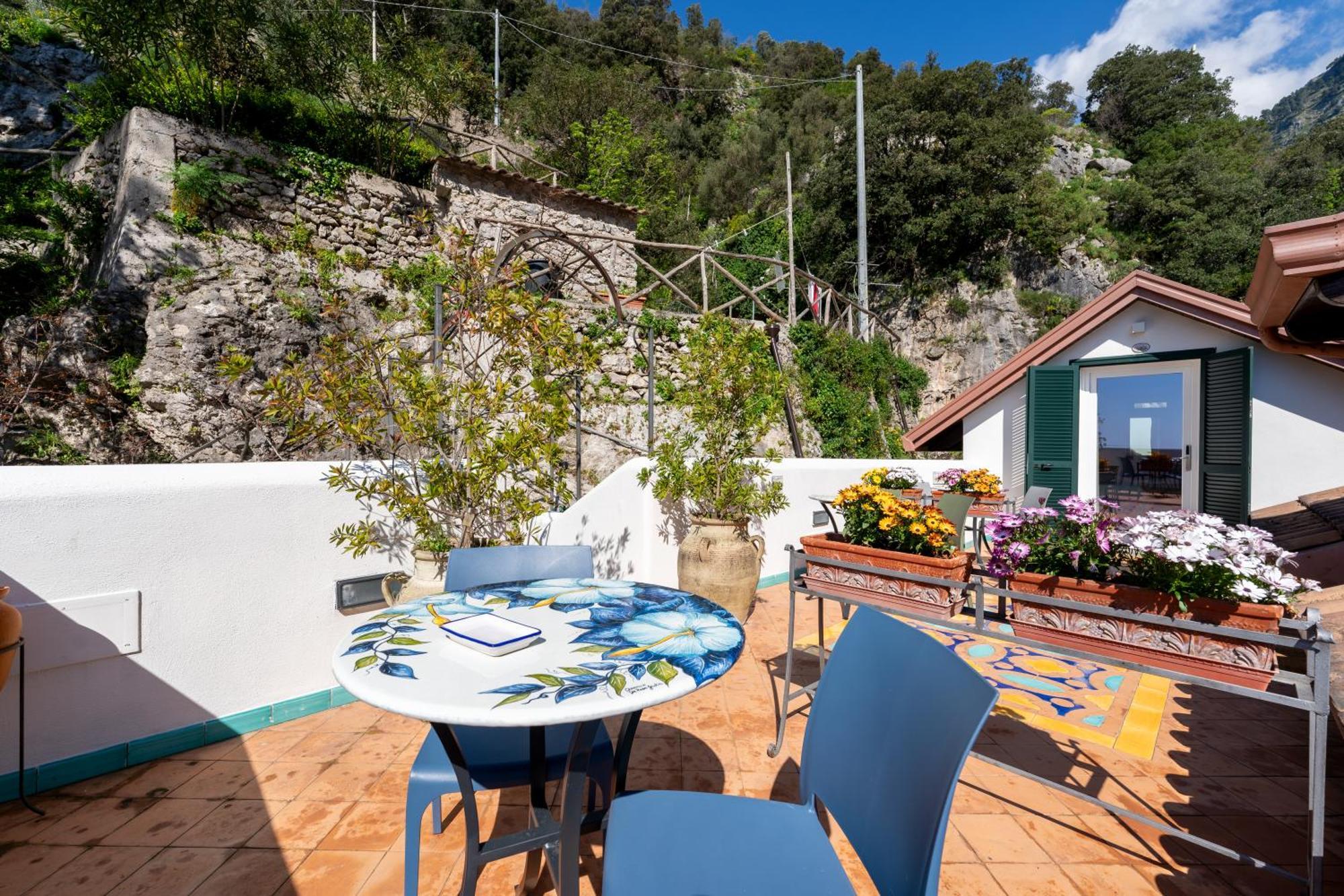 Hotel Villa Annalara Charme And Relax Амалфи Екстериор снимка