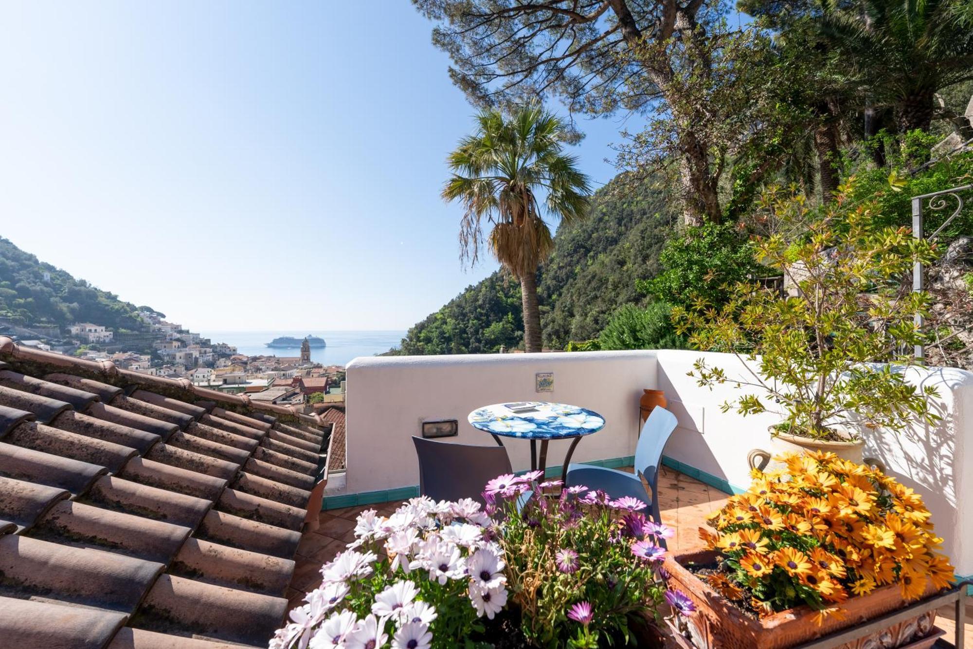 Hotel Villa Annalara Charme And Relax Амалфи Екстериор снимка