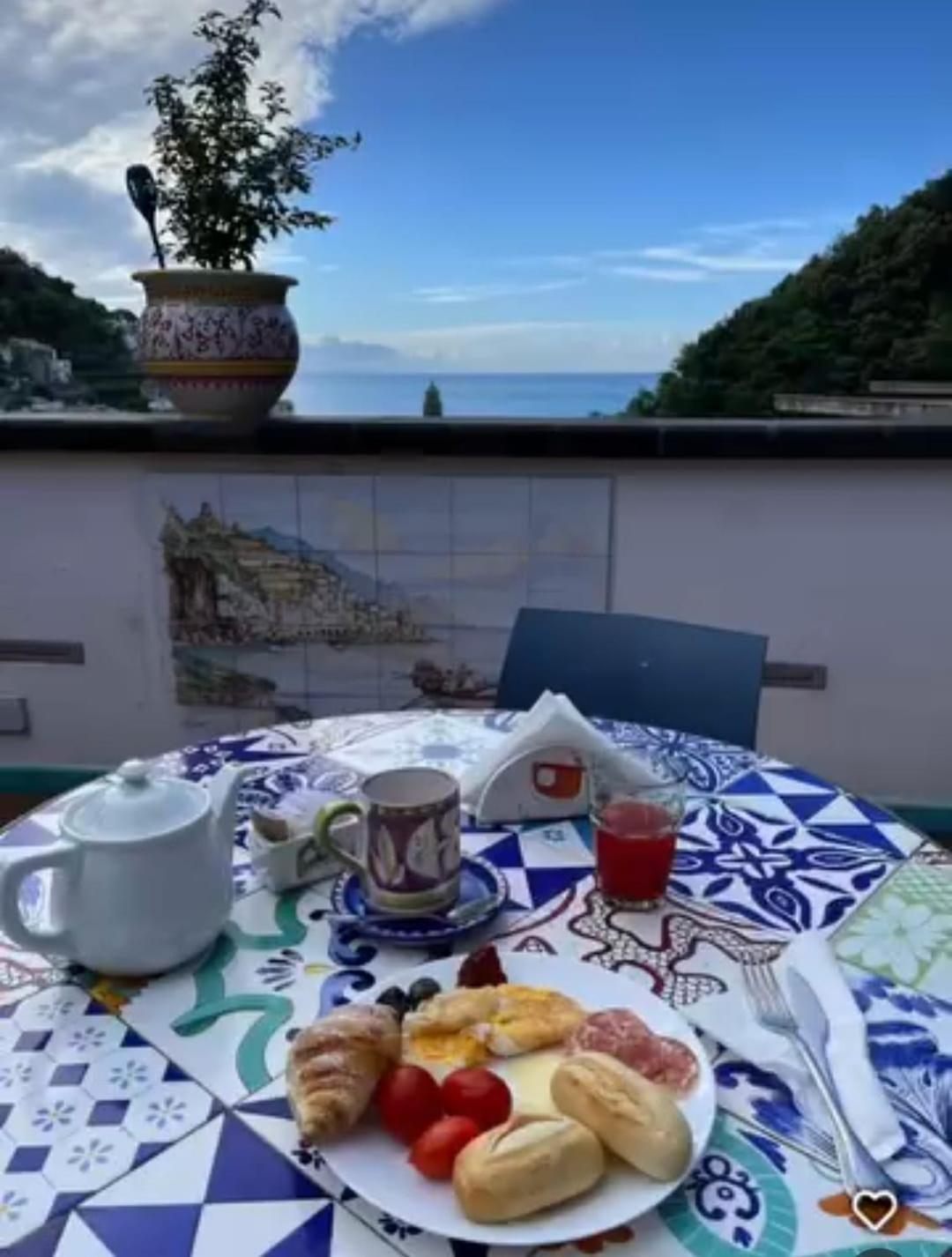 Hotel Villa Annalara Charme And Relax Амалфи Екстериор снимка